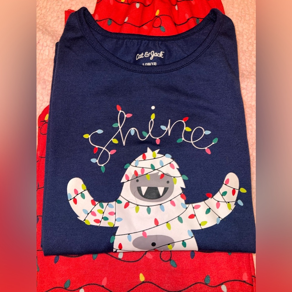 Cat & Jack Yeti SHINE BRIGHT Christmas pajamas Size Large 10/12